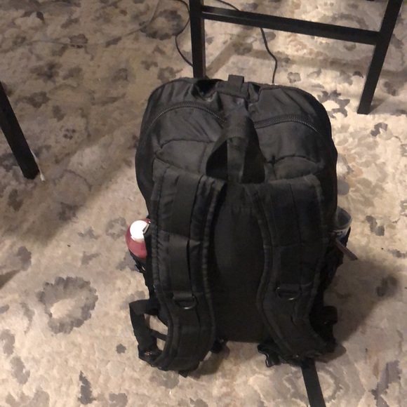 Ben Shermen Men’s Red Black Large Backpack Size 20”x12”x10” - Picture 12 of 16